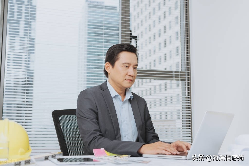 婚内出轨与小三同居算重婚罪吗,离婚重婚民法典