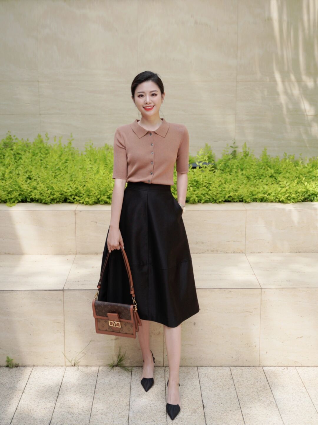 衣服不论贵与贱适合自己最重要,衣服该怎么穿才好看呢