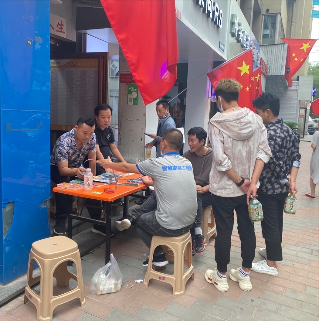 从“很难卖”到年销售200多万！他的即开“真经”是什么？