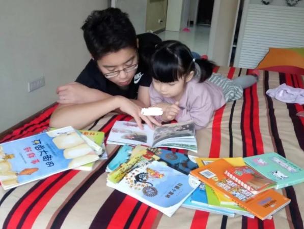 儿童乐园出现“怪异符号”，家长看到果断举报，文化入侵不容轻视