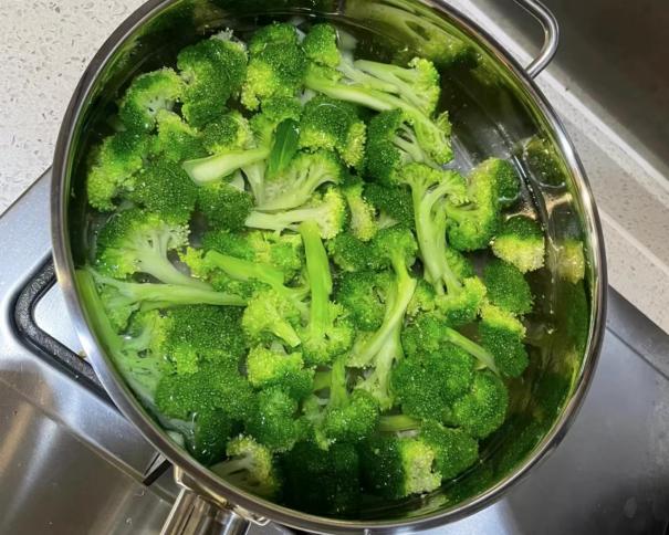 锅具单买好还是买套装好,买锅具在网上还是店里买好