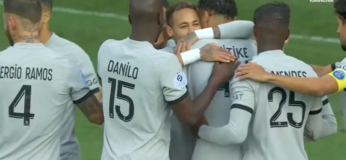 豪门恩怨曼联vs切尔西,英超豪门悲喜夜曼联又赢了