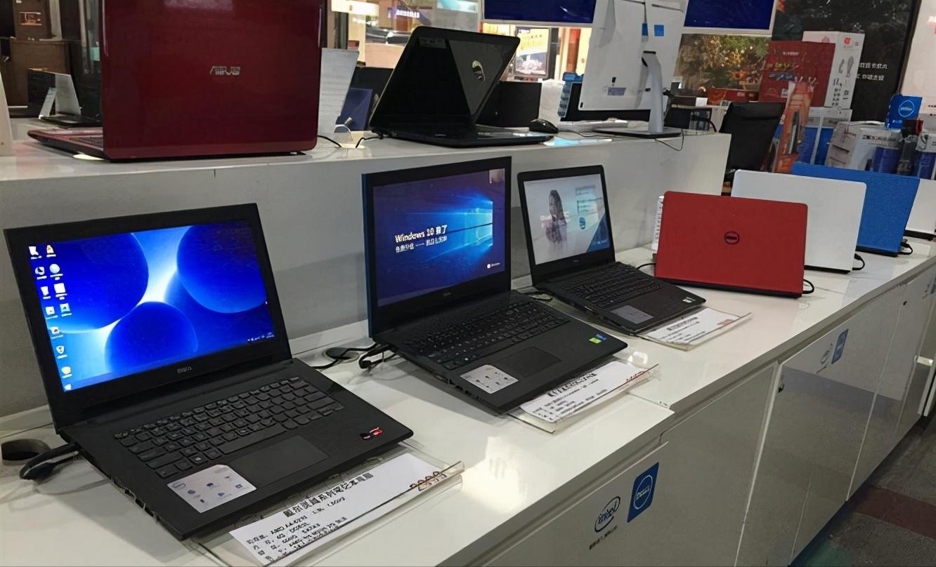 买电脑去实体店和网购哪个便宜,线下店买电脑会比网上便宜吗