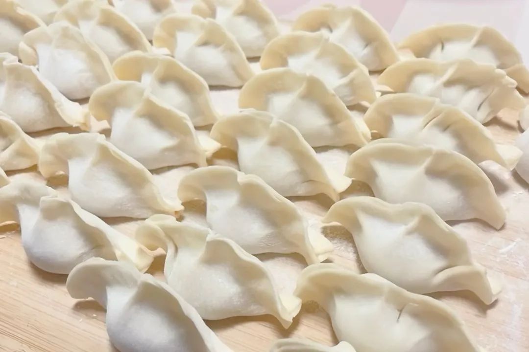 如何防止速冻饺子运输中粘连,饺子煮好后打包怎么做不粘连