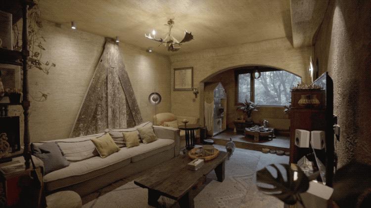 90后夫妻造洞穴房8强,90后夫妻不外出打工隐居深山洞