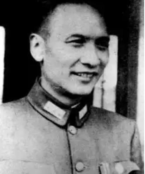 大特务功德林与人争执后死亡，双眼突出，鼻孔流血，周总理：彻查