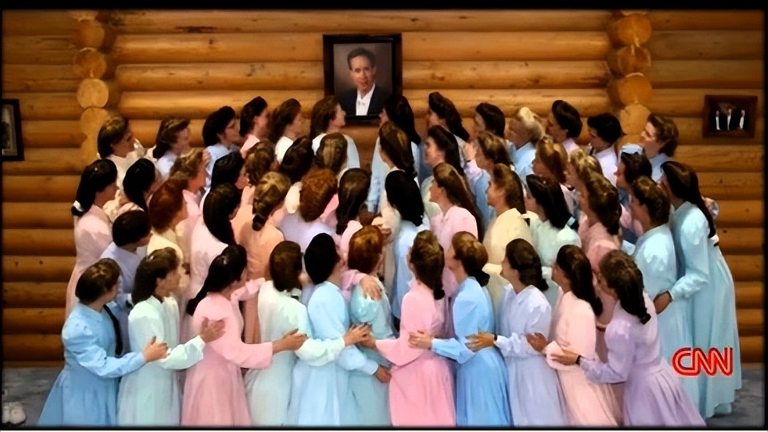 恋童癖*教邪**头目覆灭记：他“以上帝之名”娶几十名未成年少女为妻