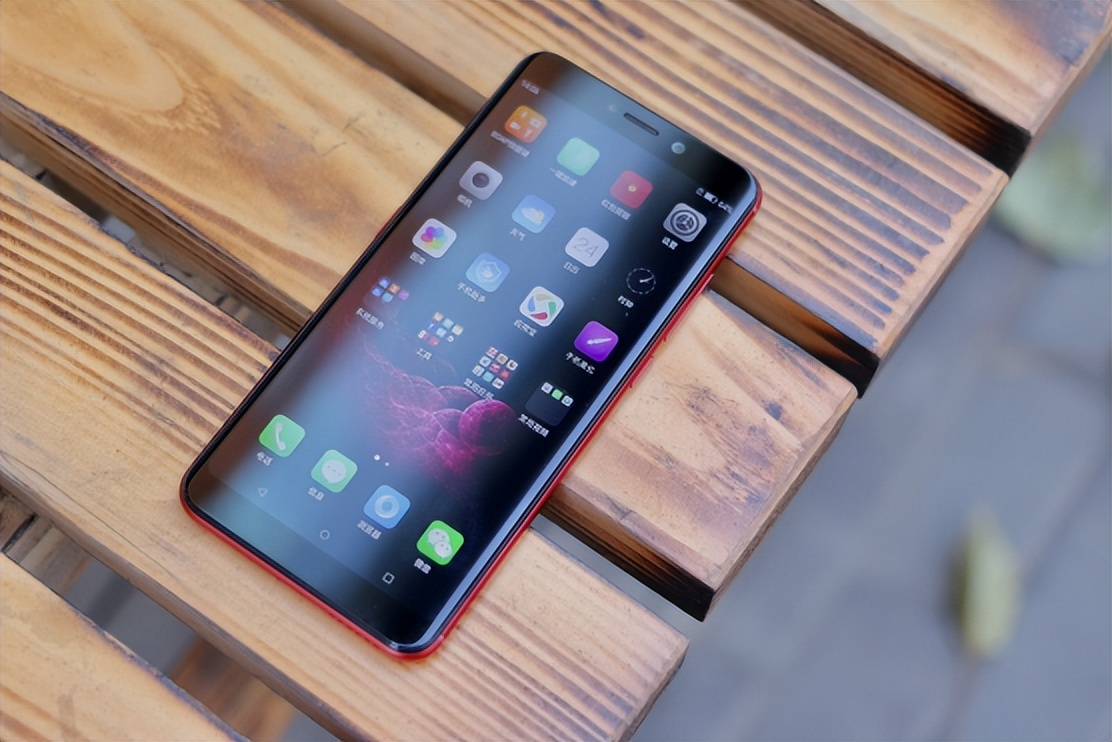 直屏曲屏折叠屏,折叠屏直屏曲屏手机区别