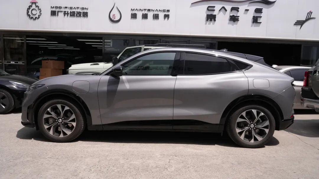 福特纯电野马mach-e国外,福特纯电动野马mustangmach-e