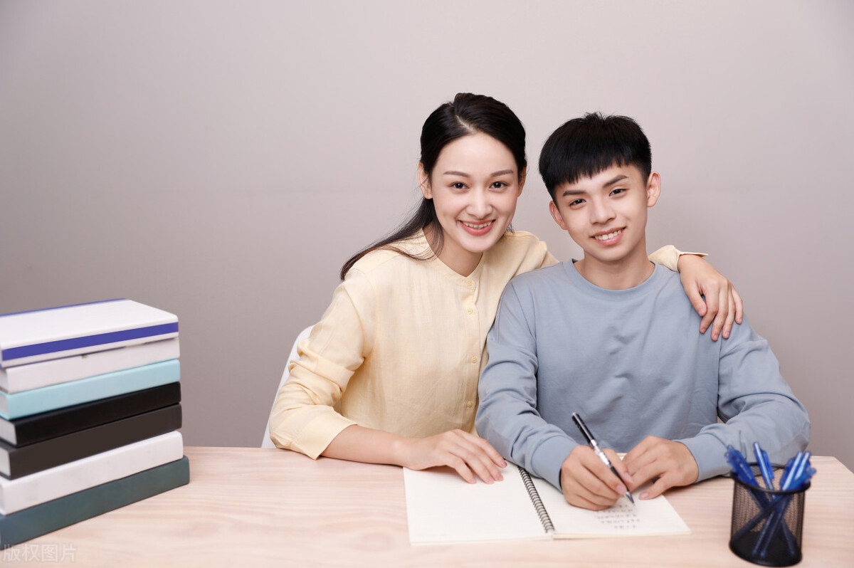 生理欲望是怎样产生的？为何每个人都会好色？别害羞，看完涨知识