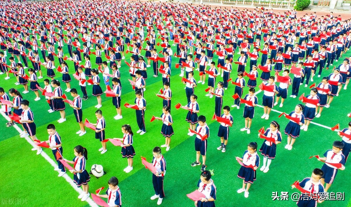 适合幼儿园唱的爱国歌曲,适合小孩唱的爱国歌曲十首