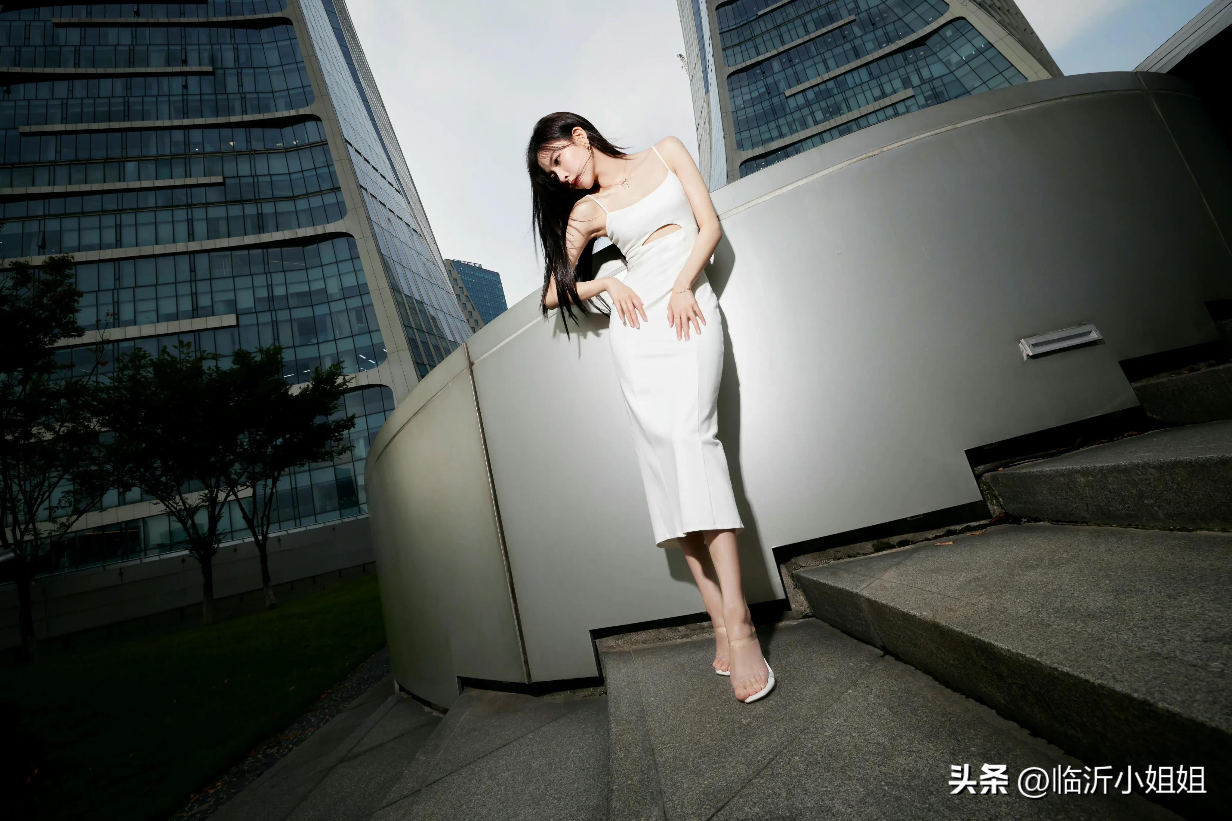 宋妍霏居家氛围感写真,宋妍霏时髦靓丽写真图片