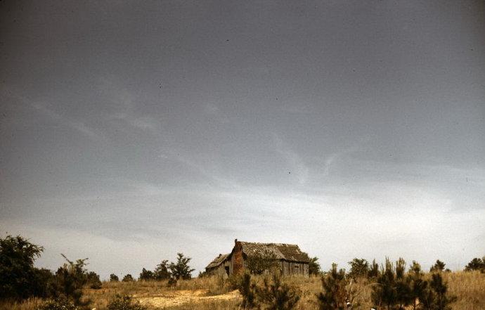 纳粹德国屠杀犹太女人,变态纳粹