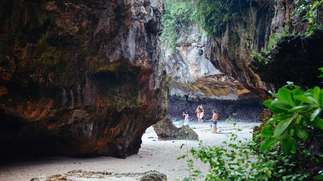 日韩游客最爱海景，这个地方成为婚礼圣地，空气中溢满“荷尔蒙”