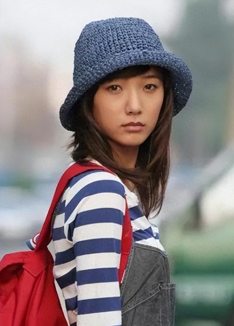 王珞丹脱戏,37岁的王珞丹有多迷人