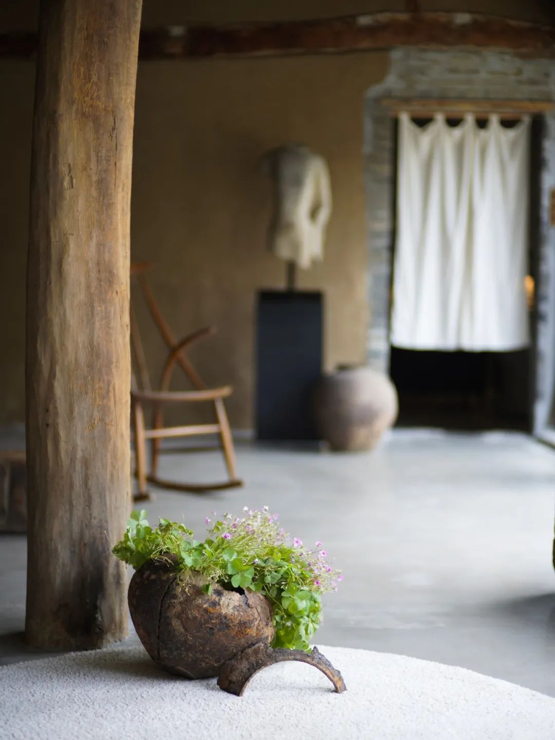 疫情三年,北京夫妻带女儿安守乡下400㎡土坯房