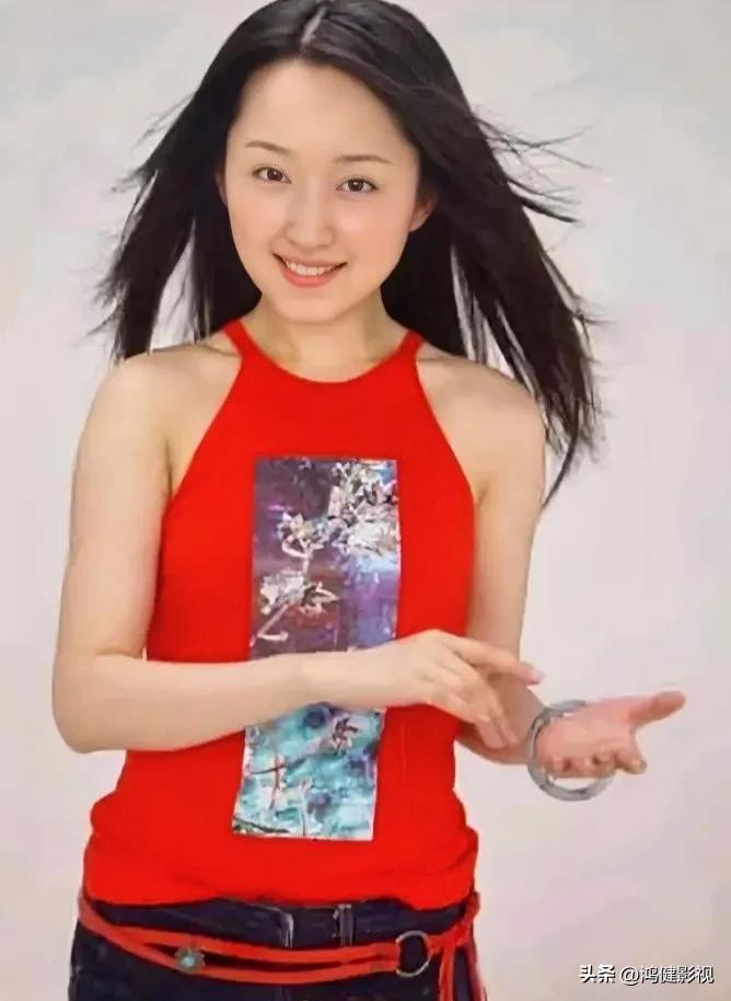 甜歌皇后杨钰莹一组高清纯美照,杨钰莹最美的生活照片
