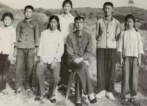 腾格尔酒后的生活,腾格尔喝酒后唱歌