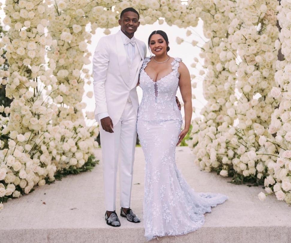 米切尔福克斯塔图姆,福克斯对位米切尔