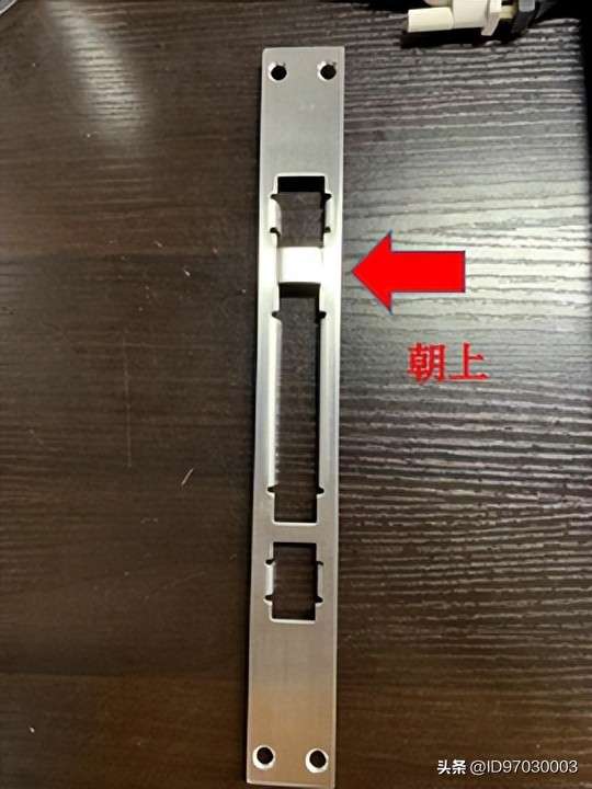 华为智选指纹锁怎么换电池,华为智选指纹锁