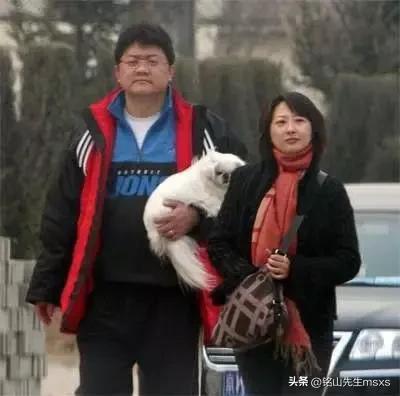 被称作“央视渣男”，骂他不配做公众人物！是什么让他被全民网暴