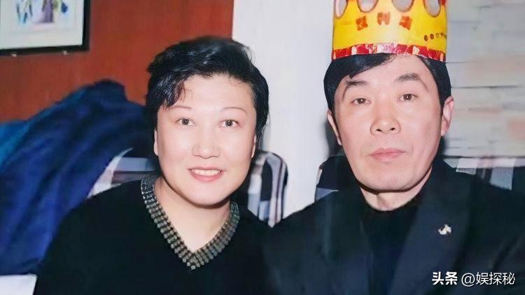 何庆魁的字画值钱吗,李甲忠和何庆魁谁的字画值钱