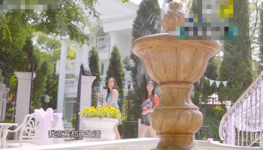 知名女星高调官宣婚讯,30岁知名女星晒结婚照官宣结婚