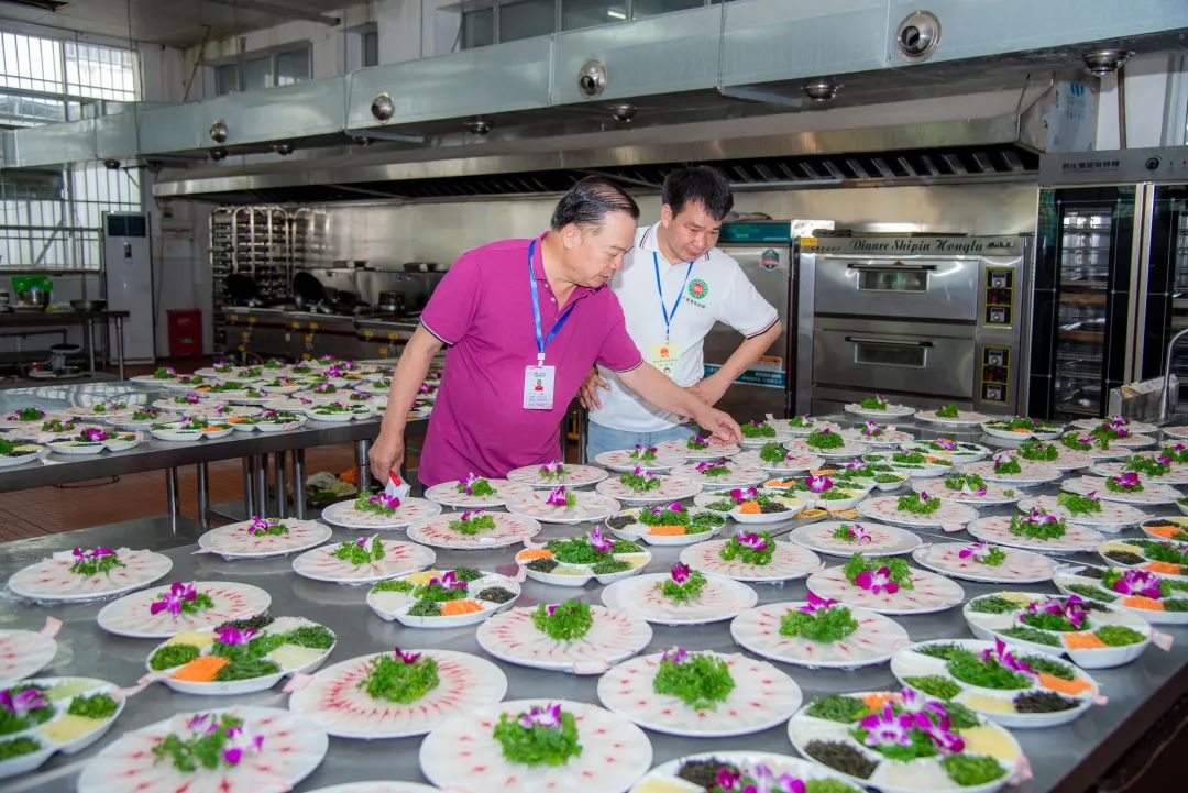 做鱼生也能考证!84人将获广西首批“横县鱼生制作”专项职业能力证书