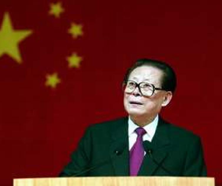 1997年香港回归前，英国又在背后搞鬼，江*民泽**：你越压，我越硬