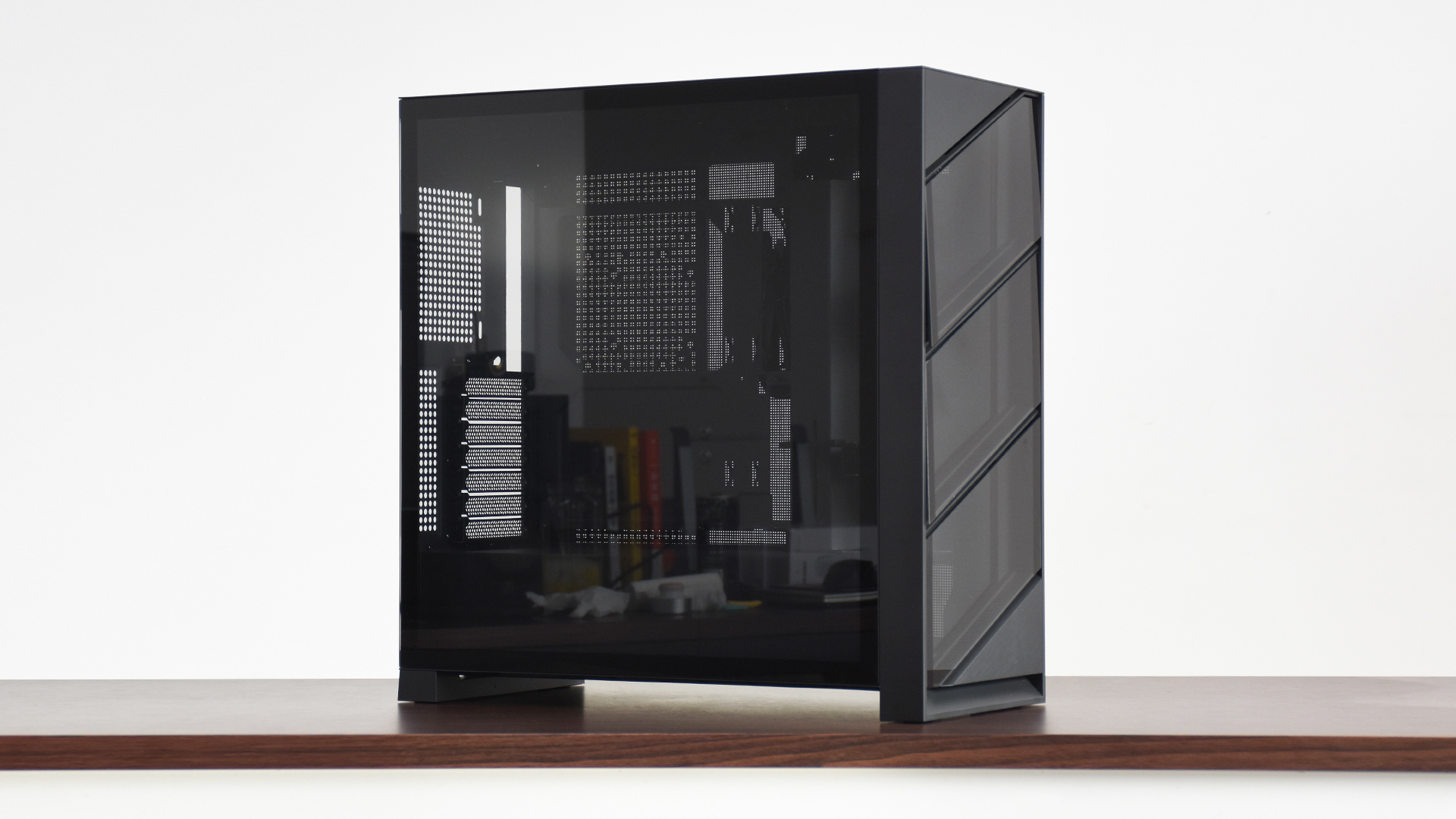 鑫谷御风冰川白机箱,鑫谷昆仑御风机箱安装展示