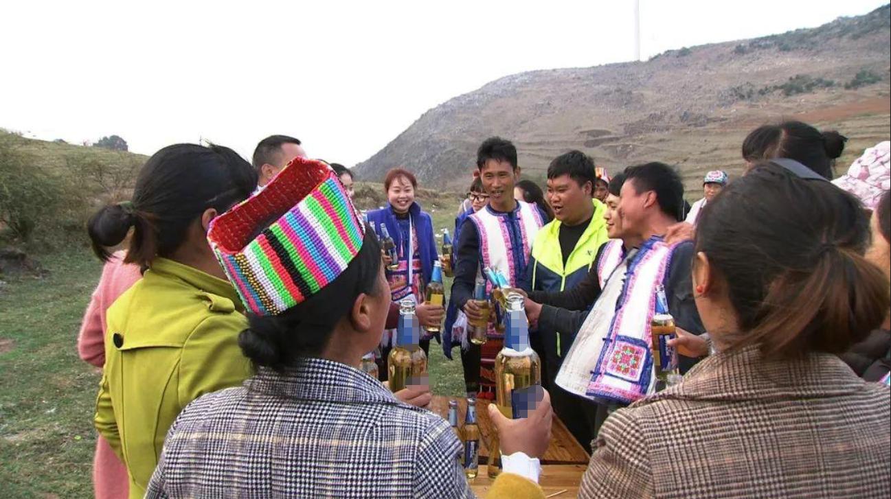 云南惊现怪羊,云南出现黑色怪羊