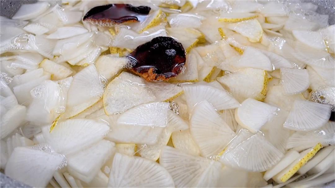 咳嗽厉害加什么能润肺化痰,燥热咳嗽喝什么止咳润肺