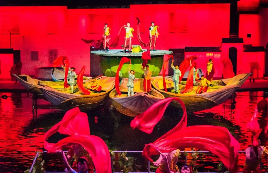 宏村网红阿菊,宏村阿菊旅游攻略