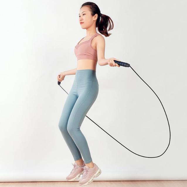 跳绳10分钟真的等于慢跑一小时吗,跳绳十分钟真的等于慢跑半小时吗