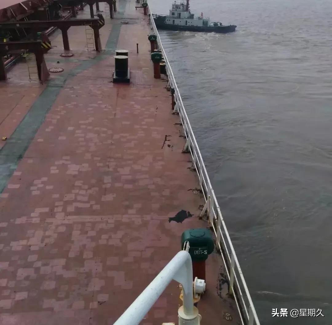 76期～和新上船的水手一起下地购物，发现了他不为人知的秘密