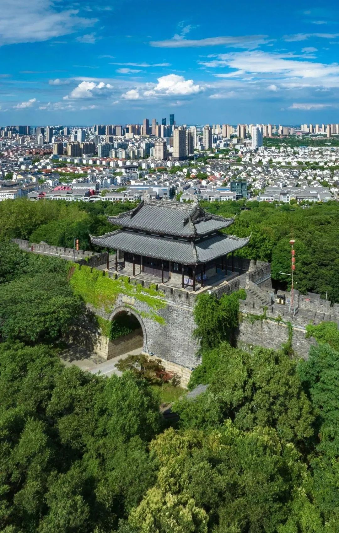 热火朝天！常熟：抢位新能源、生物医药新赛道