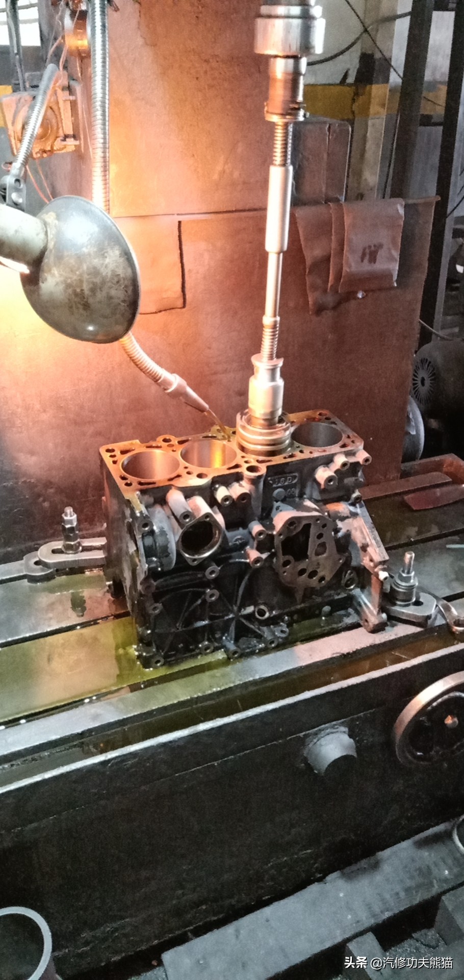 奥迪a6l二手烧机油,奥迪a6l二手车贩子赔钱了