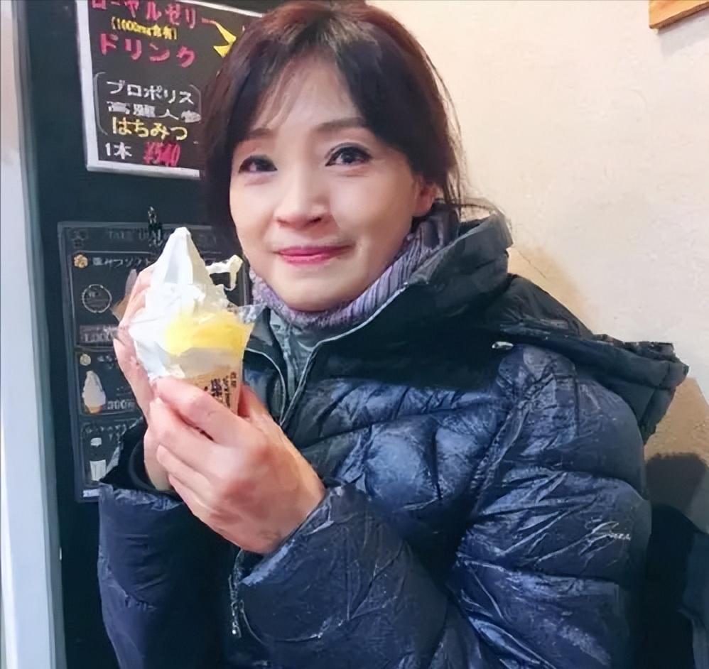 如今56岁却从没谈过恋爱,56岁从来没谈过恋爱