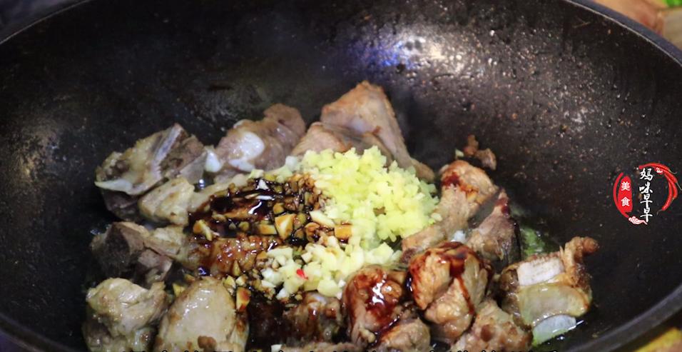 生炒排骨做法大全家常窍门,小炒牛肉生炒排骨的做法正宗