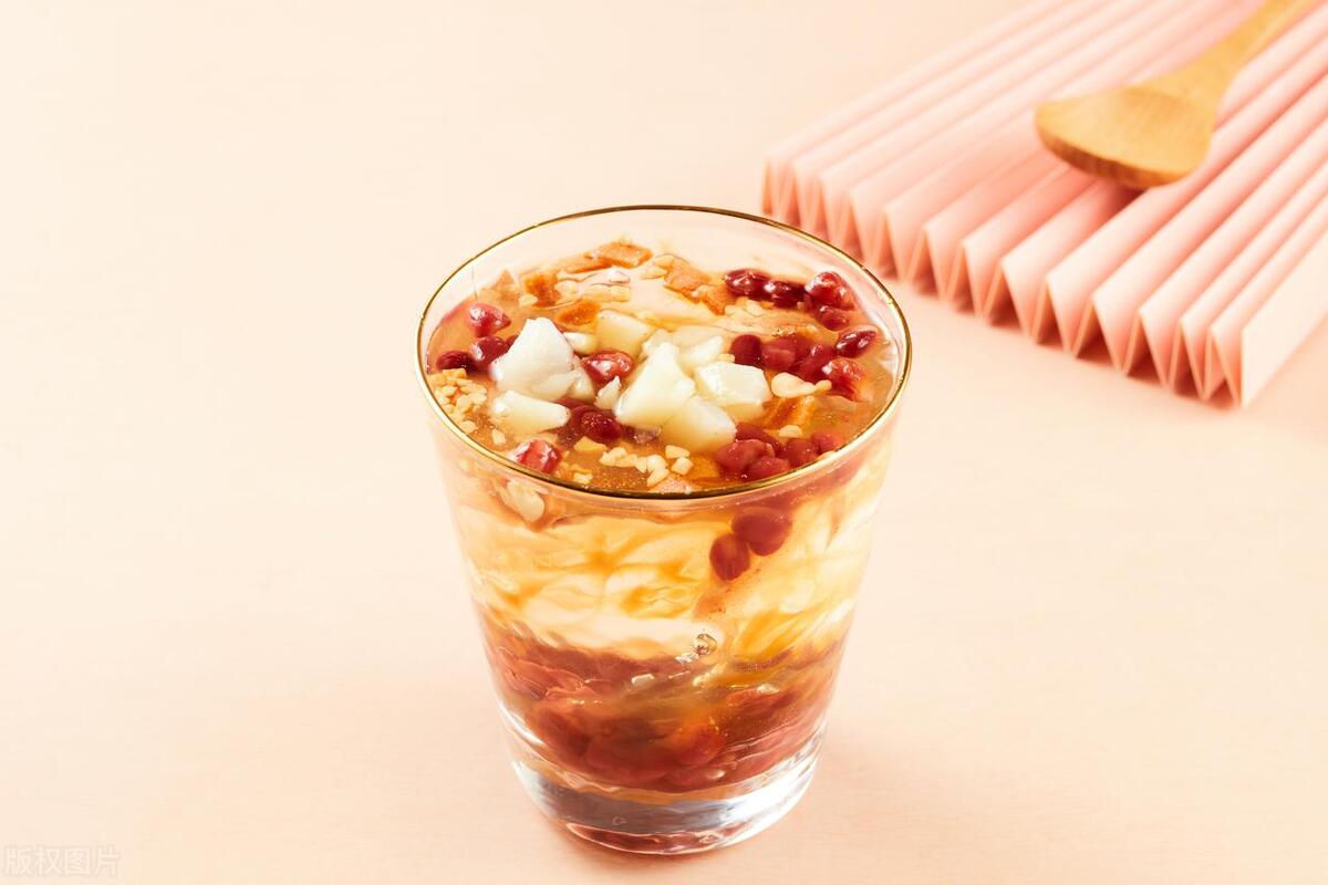 一碗冰粉19元被顾客吐槽,一碗冰粉19元网友直呼被刺到了