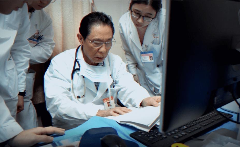 网上*辱侮**攻击钟南山涉嫌犯罪！抛开法律不谈，道德亦堪忧！