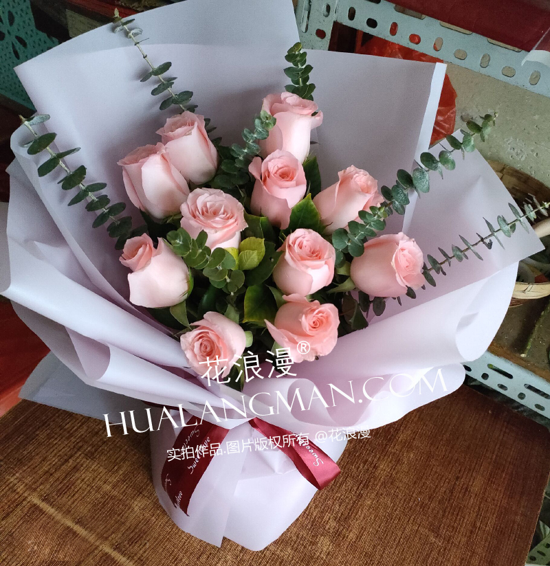 送妈妈的康乃馨花束多少朵合适,给母亲送花应该送什么颜色康乃馨