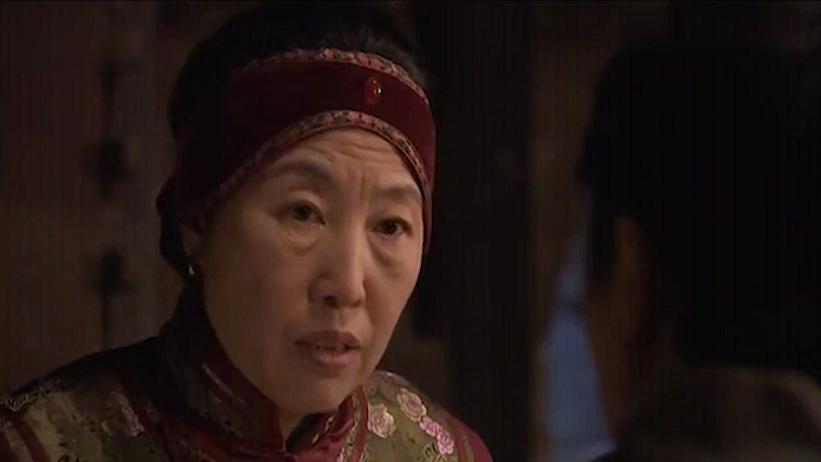 揭露旧社会女性悲惨的电影，妻子为替丈夫还债，80块钱租给老地主