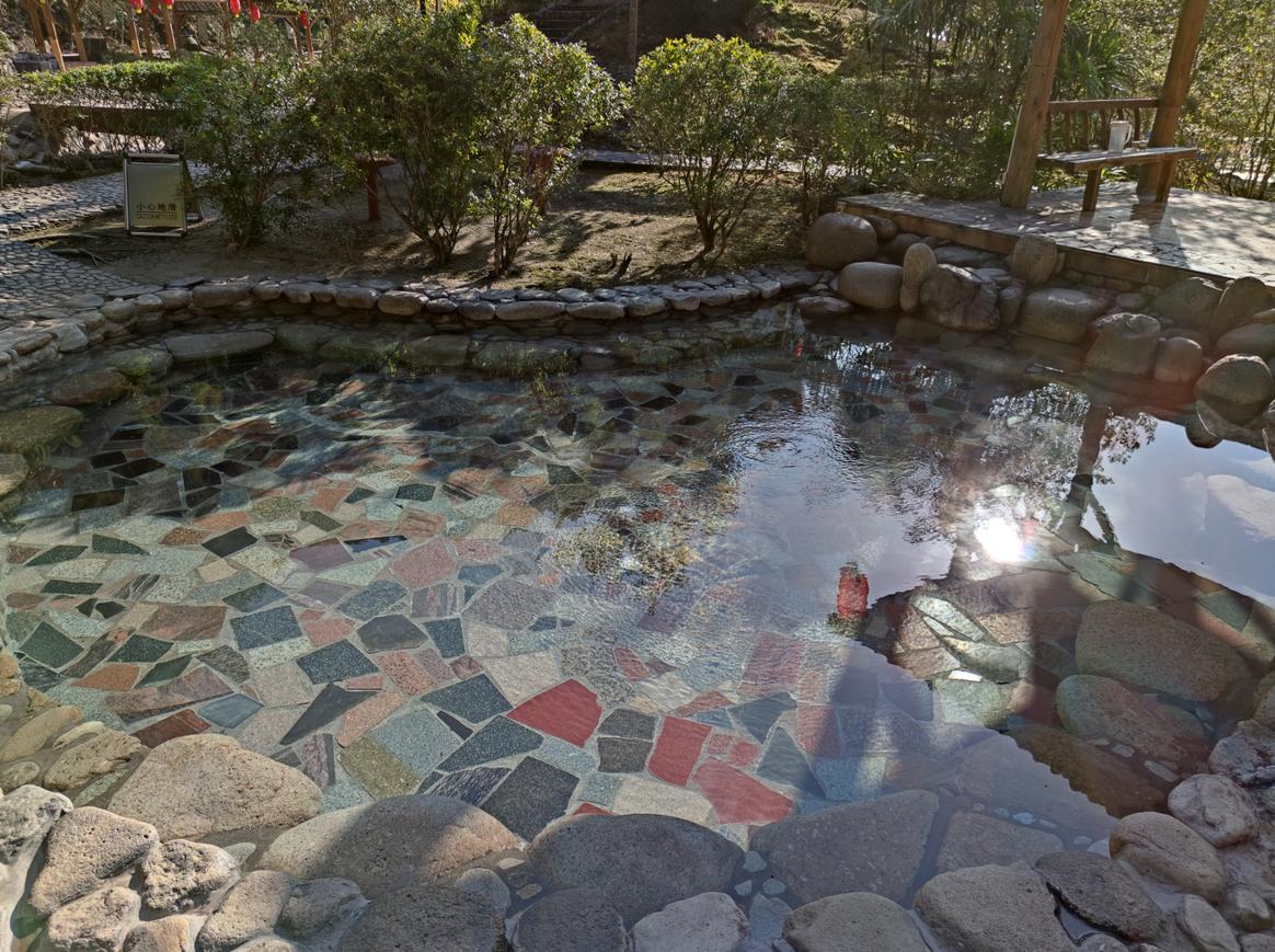 清远避暑温泉山庄,清远森林温泉