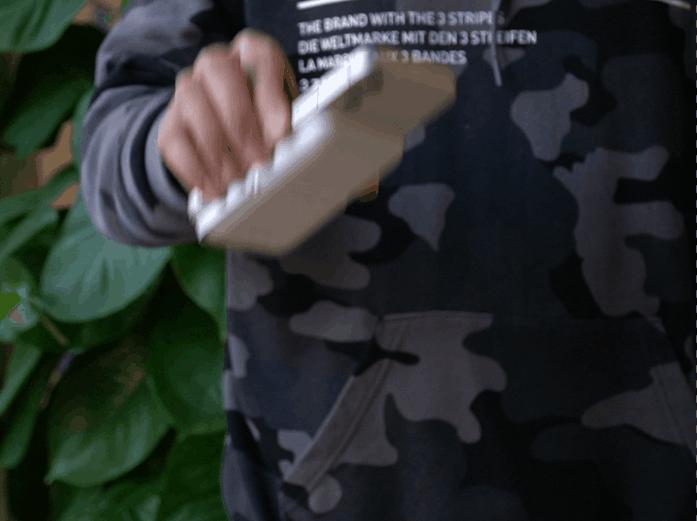 苹果透明探索版无线充电宝评测,网易无线充电宝vs麦多多