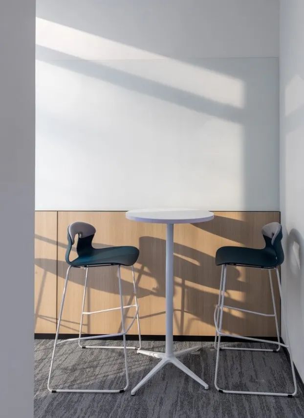 华可可实景落地作品|深圳前海万邑通科技总部办公室