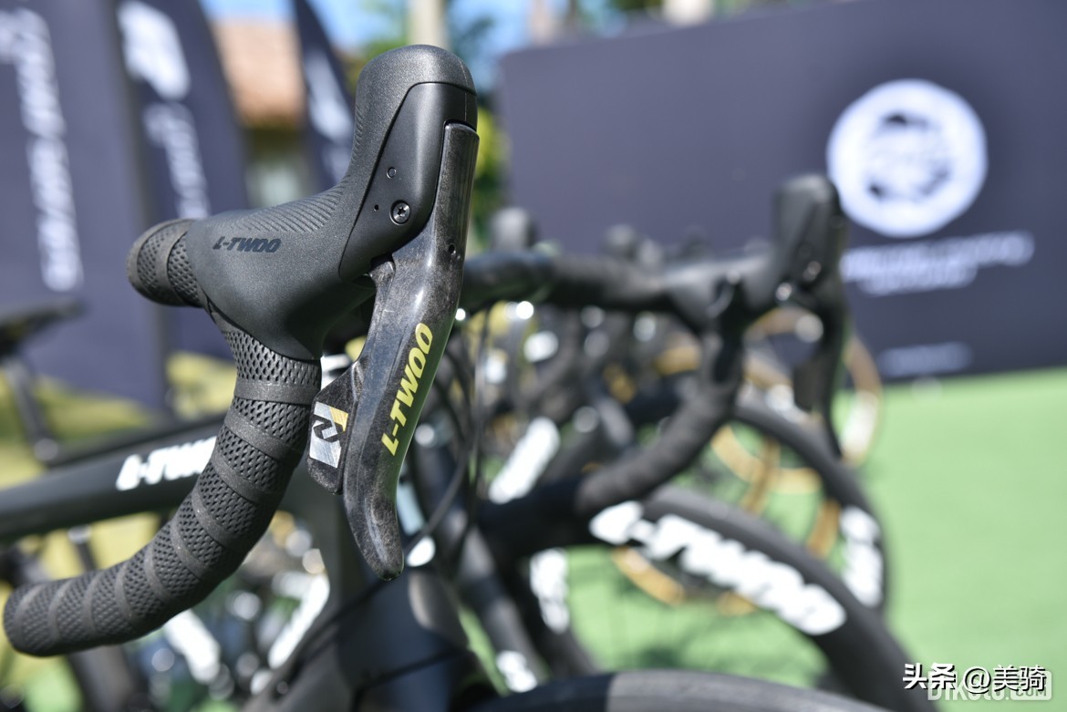 碳纤维公路车油压碟刹,公路碟刹碳纤维轮组推荐