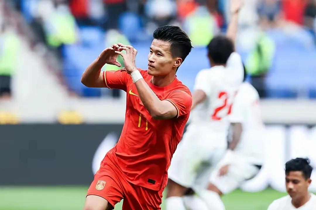 国足4-0沙特武磊梅开二度,国足0-5惨败武磊在吗