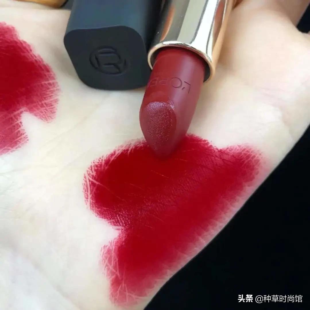 哪种口红涂得好看又不脱妆,日常涂什么口红好看