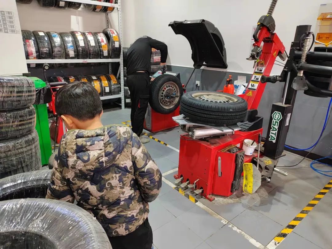 二手车买回来后要先做什么保养,汽车大保养需要整备的项目